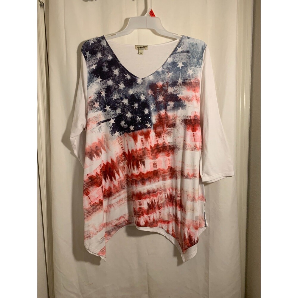 One World Live and Let Live USA Flag Graphic Top XXL